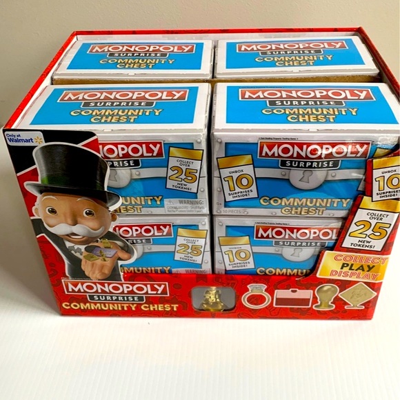 MONOPOLY SURPRISE
Exclusive Collectible Tokens & Community Chest - Picture 3 of 7